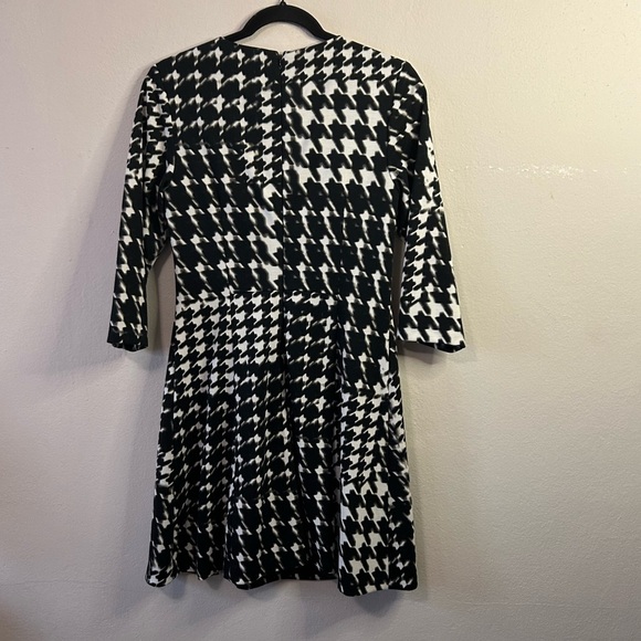 Trina Turk Fit and Flare Houndstooth Print Dress - Picture 2 of 4